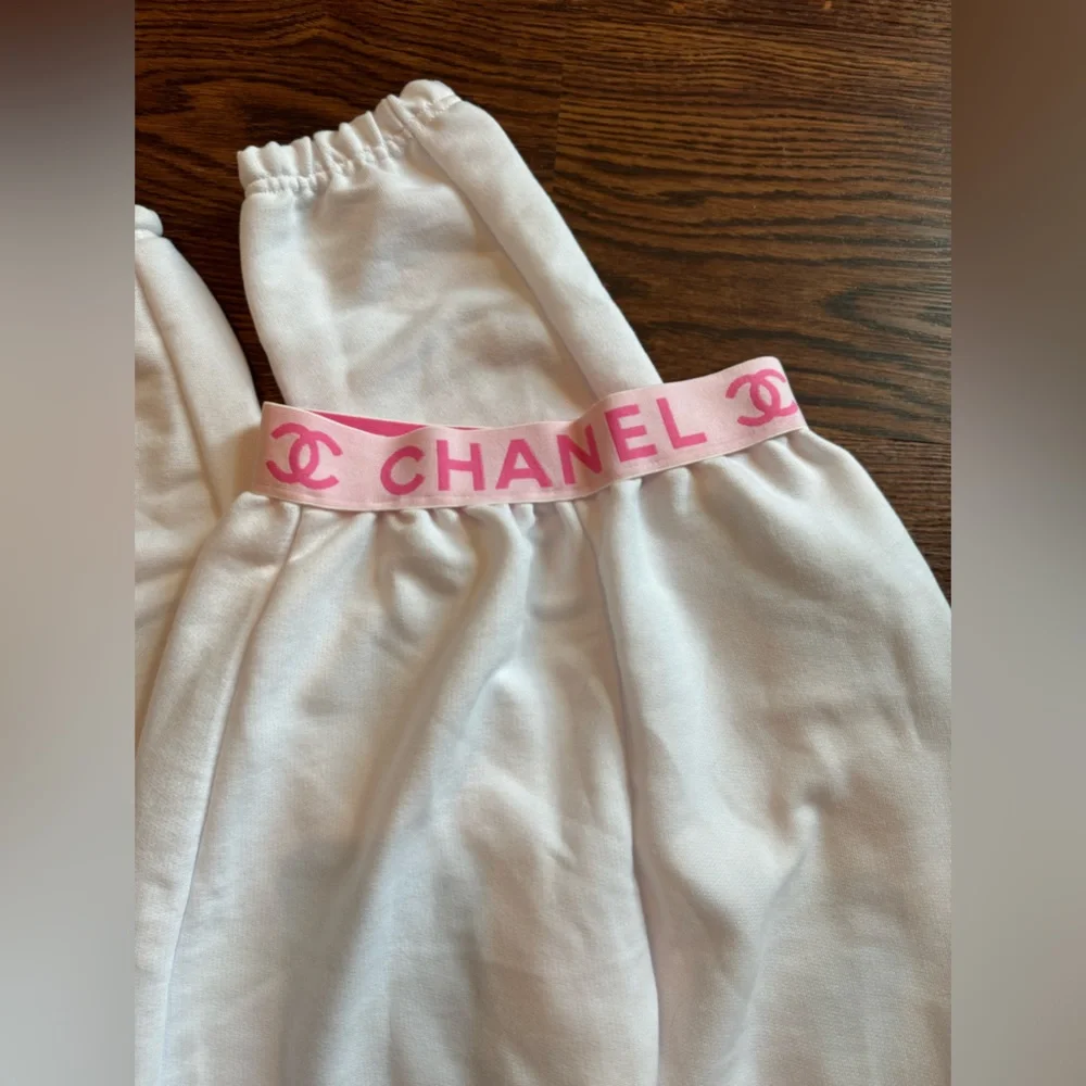 Prettylittlething sweatpants - Picture 3 of 3